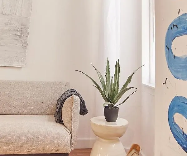 La Linda Little דירה קדיז