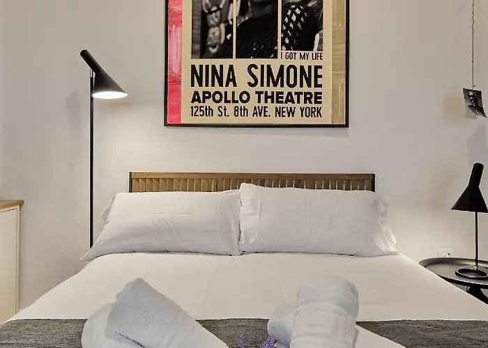 La Linda Little קדיז