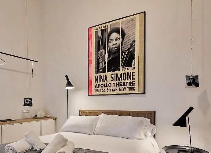 La Linda Little * קדיז